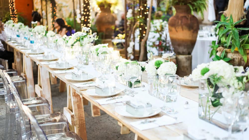 How To Plan A Wedding On A Small Budget