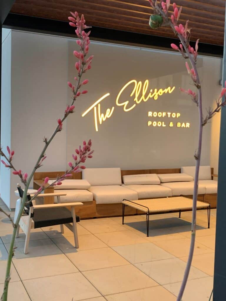 imgi_22_Rooftop-Lighted-Sign-scaled